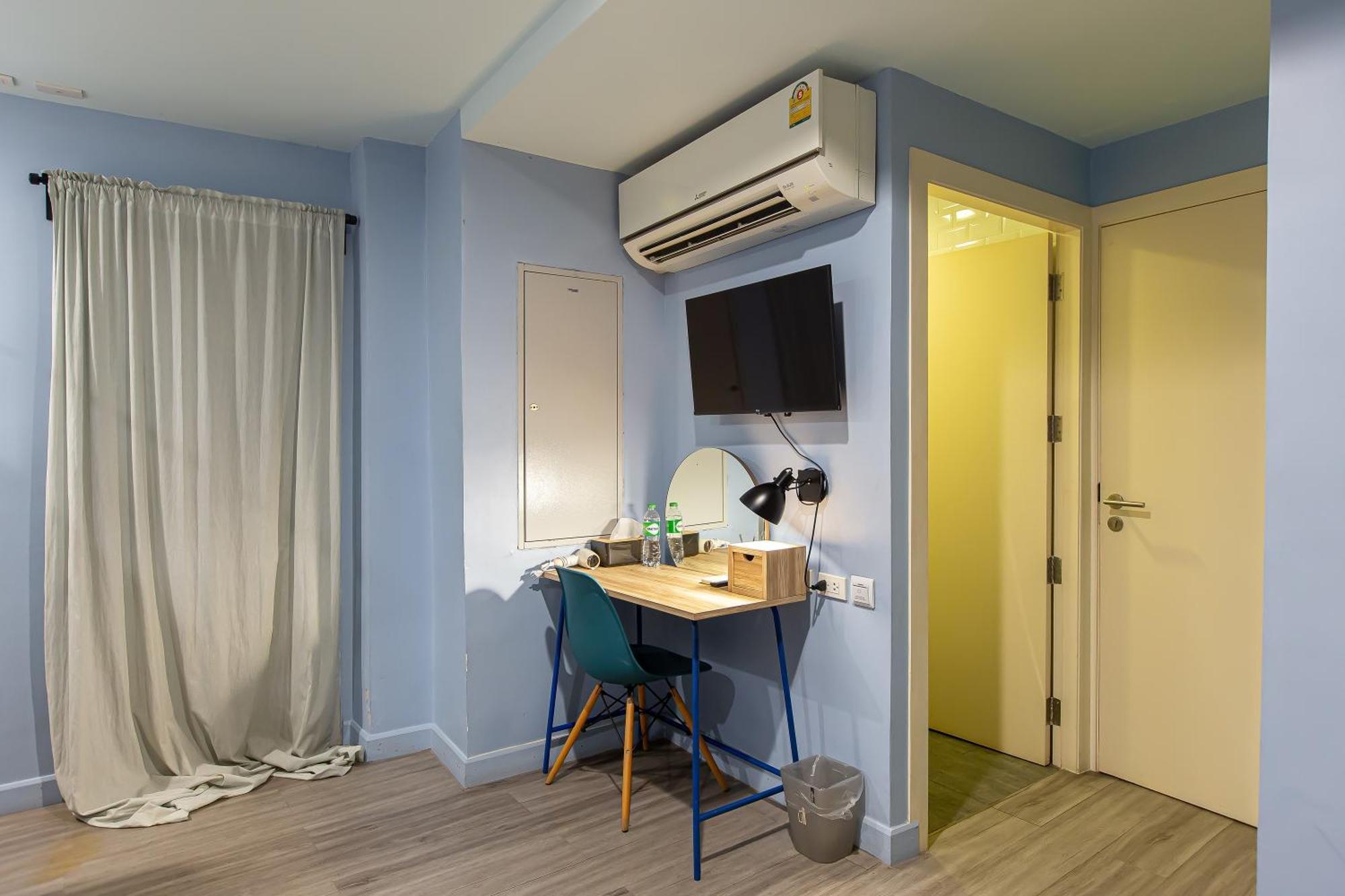 Simply Sleep Hostel Bangkok Exteriör bild