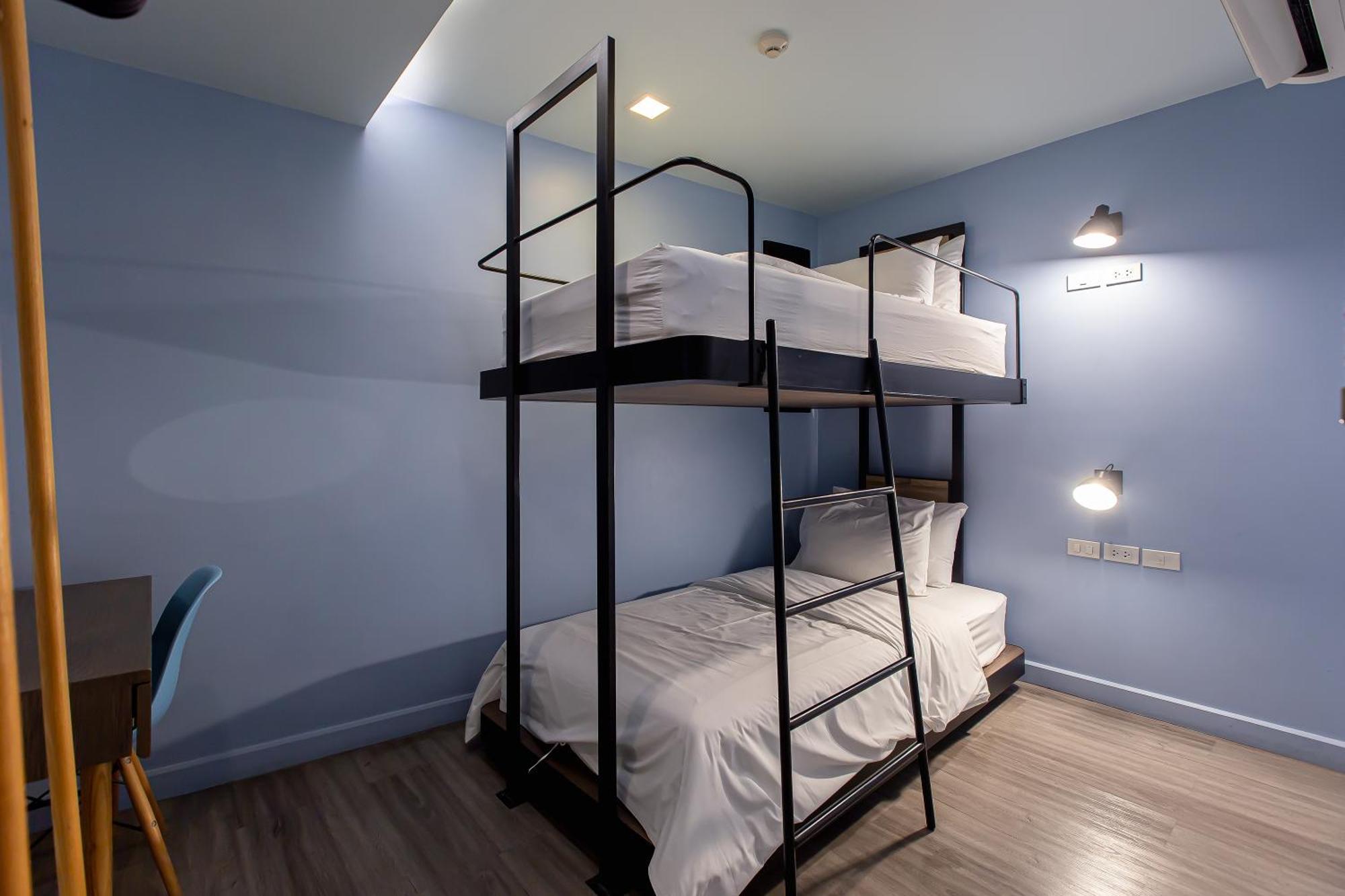 Simply Sleep Hostel Bangkok Exteriör bild