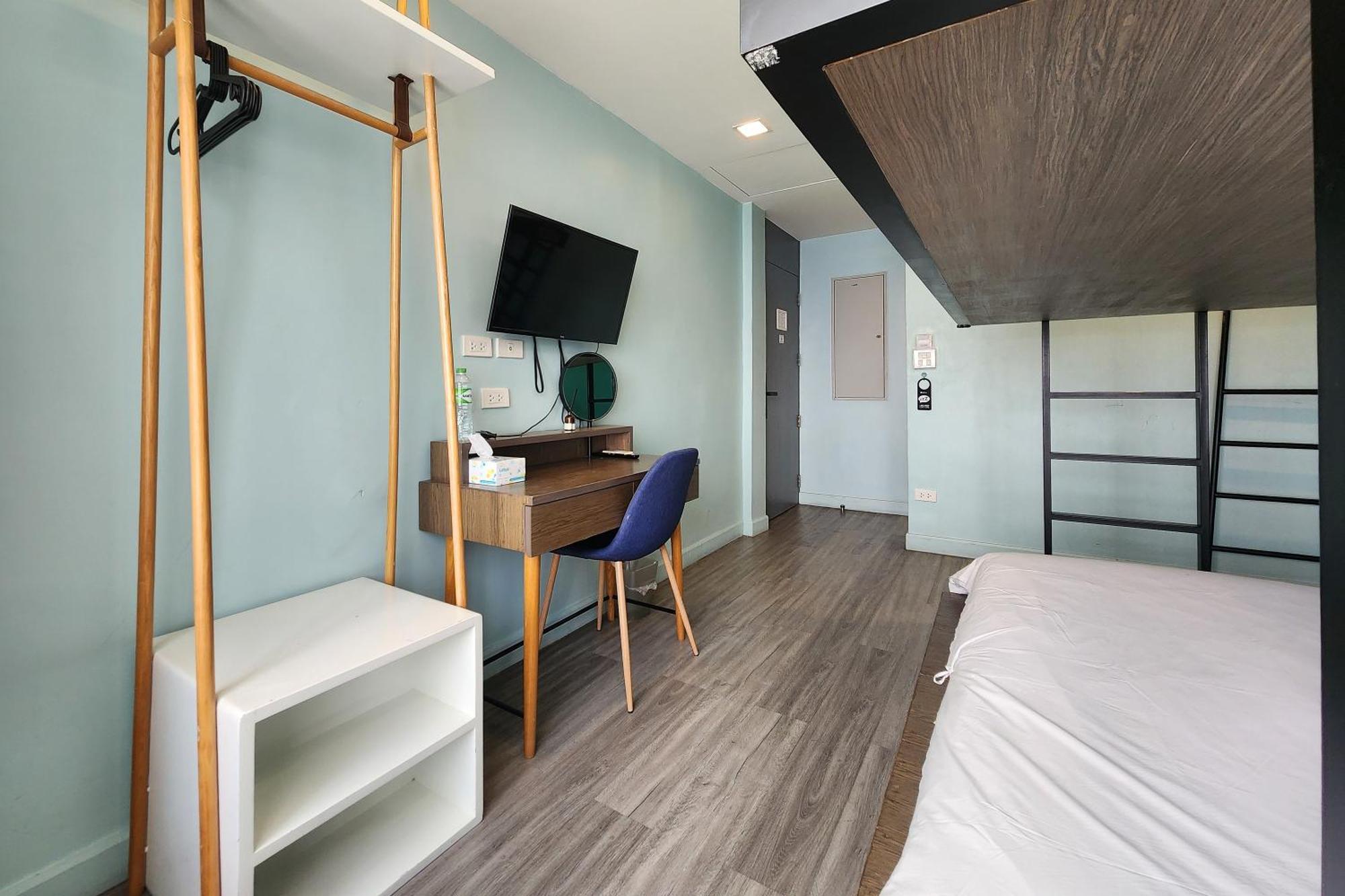 Simply Sleep Hostel Bangkok Exteriör bild