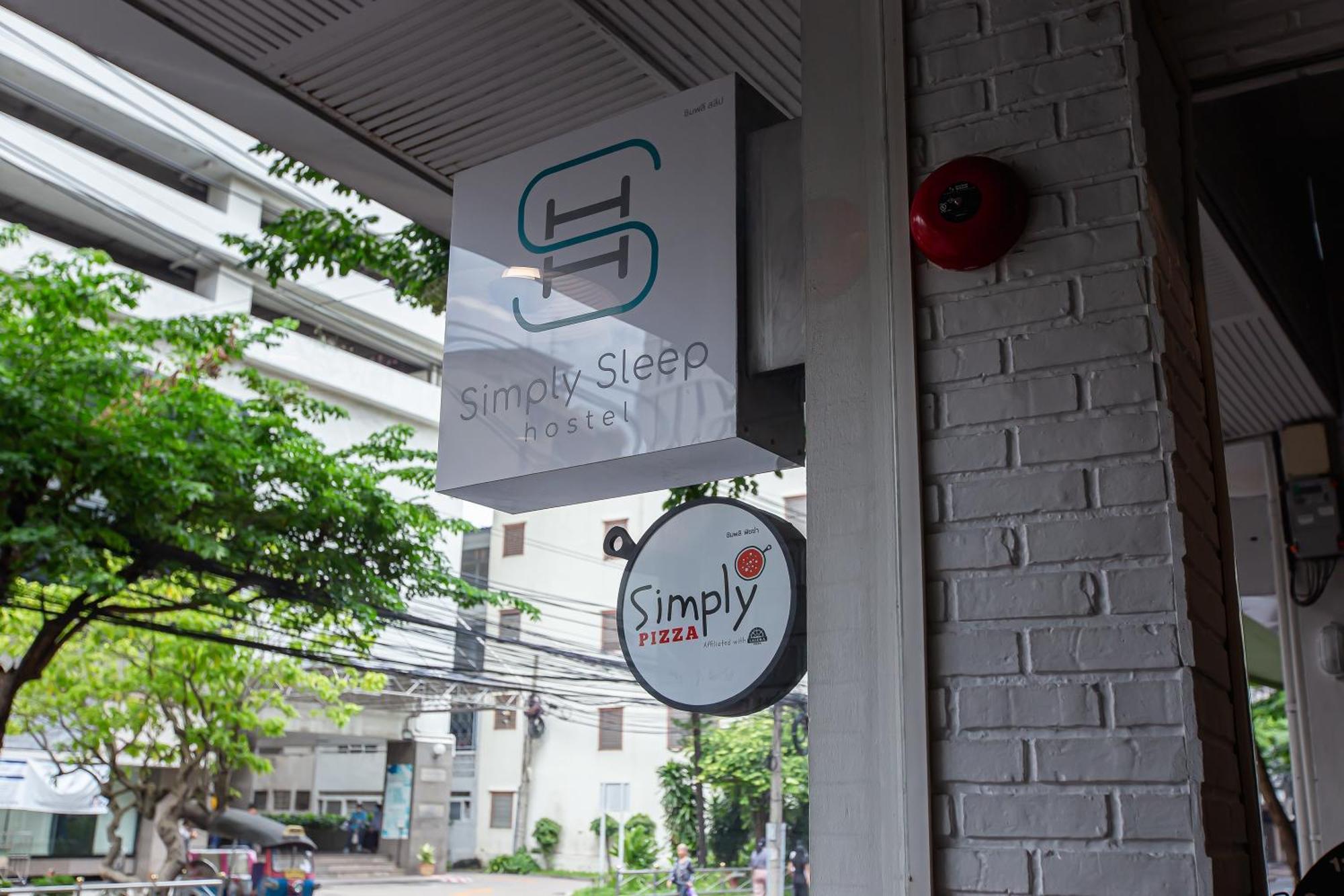 Simply Sleep Hostel Bangkok Exteriör bild
